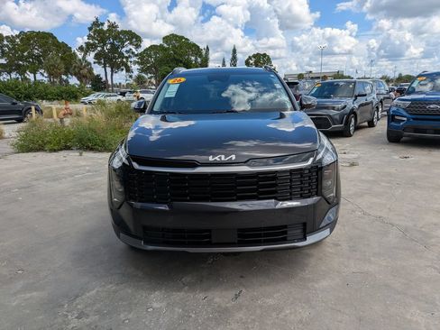 Certified 2026 Kia Sportage EX w/ EX Panorama Roof Package FWD image 3