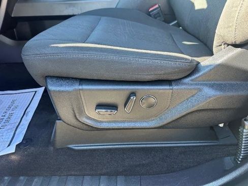 Used 2018 Ford F150 XLT w/ Equipment Group 302A Luxury image 17