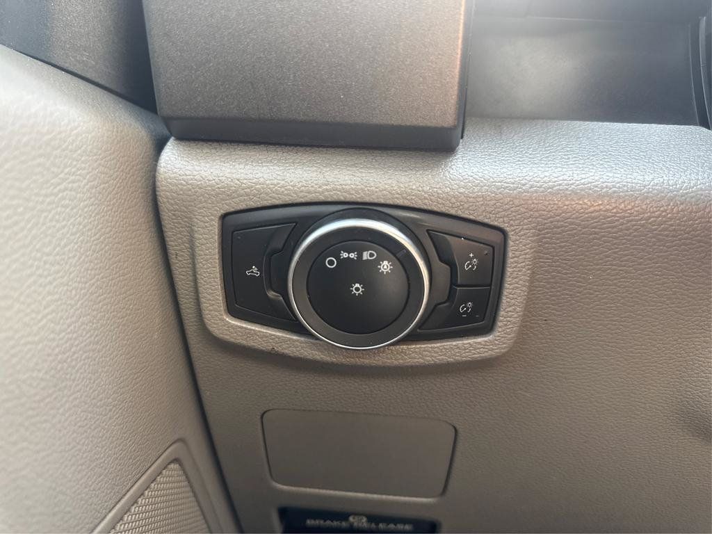 Used 2017 Ford F350 XL AWD/4WD image 12