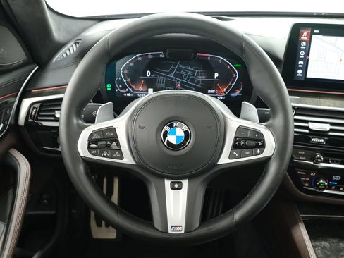 Used 2022 BMW M550i xDrive w/ Executive Package AWD/4WD image 11