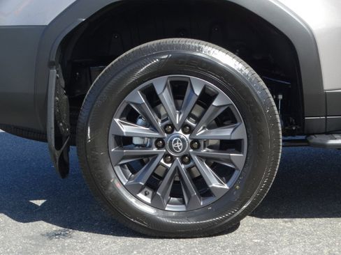 New 2026 Toyota Land Cruiser image 4