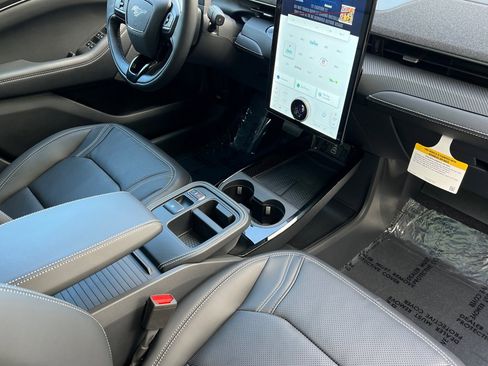 New 2025 Ford Mustang Mach-E Premium image 15