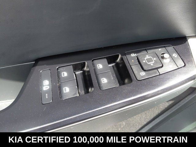 Certified 2025 Kia EV6 Light RWD image 21