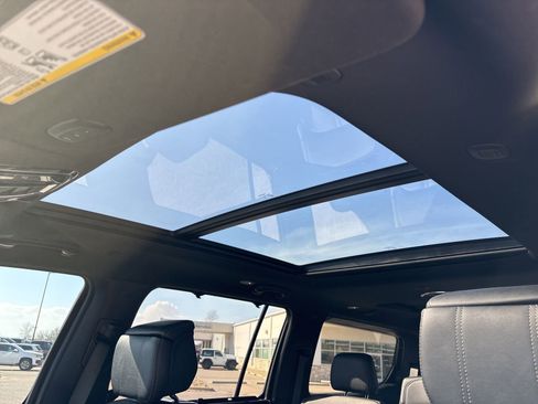 New 2026 Jeep Grand Wagoneer Summit image 11