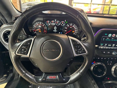 Used 2016 Chevrolet Camaro SS RWD image 25