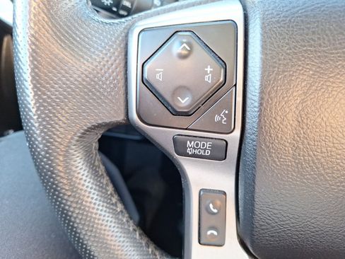 Used 2020 Toyota Tacoma SR5 image 24