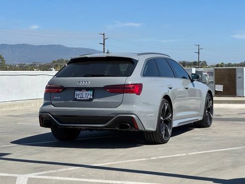 Used 2025 Audi RS 6 performance w/ Matte Carbon Package AWD/4WD image 32