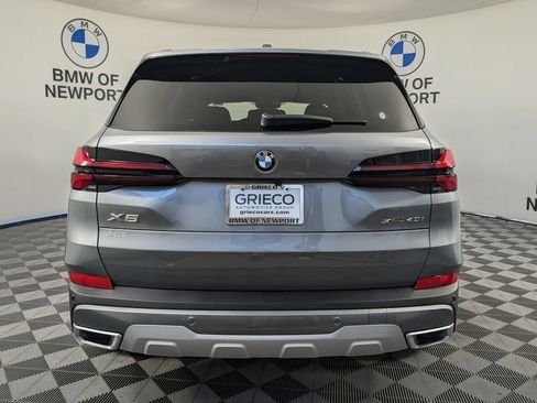 New 2026 BMW X5 xDrive40i w/ Premium Package AWD/4WD image 7