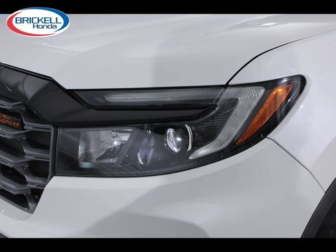 Used 2023 Honda Passport TrailSport image 10