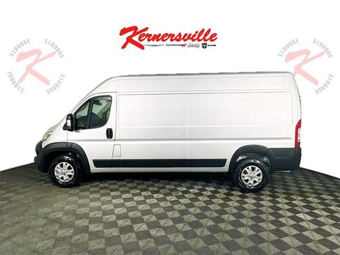 New 2025 RAM ProMaster 3500 w/ Quick Order Package 22G SLT image 4