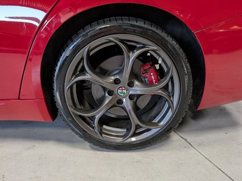 Used 2019 Alfa Romeo Giulia Ti Sport w/ Quick Order Package 22U Sport image 14