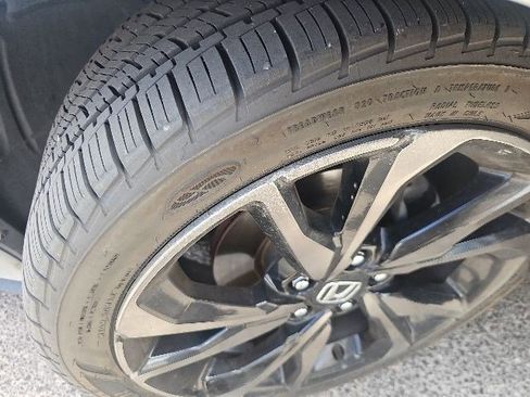 Used 2017 Honda Civic Sport image 25