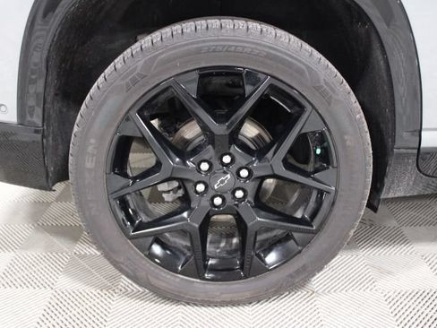 Used 2025 Chevrolet Traverse RS AWD/4WD image 49