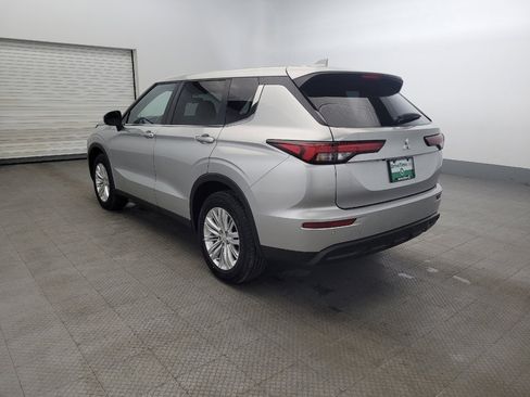Used 2024 Mitsubishi Outlander ES image 5