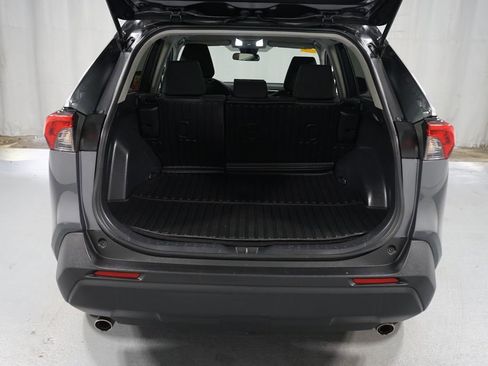 Certified 2021 Toyota RAV4 LE image 31