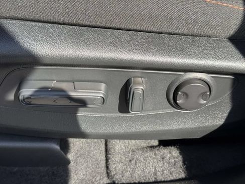 Used 2025 Honda CR-V Sport image 19