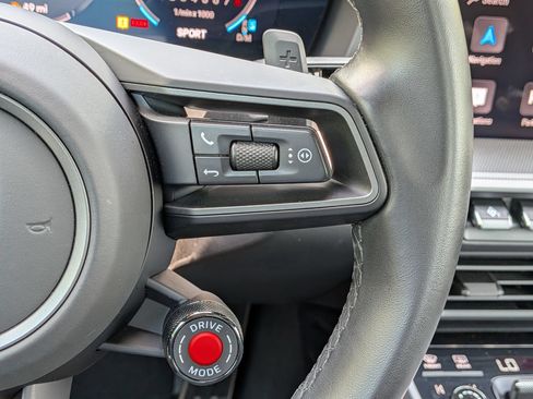 Certified 2025 Porsche 911 Carrera RWD image 10