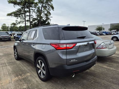 Used 2019 Chevrolet Traverse LT w/ LT Premium Package FWD image 14