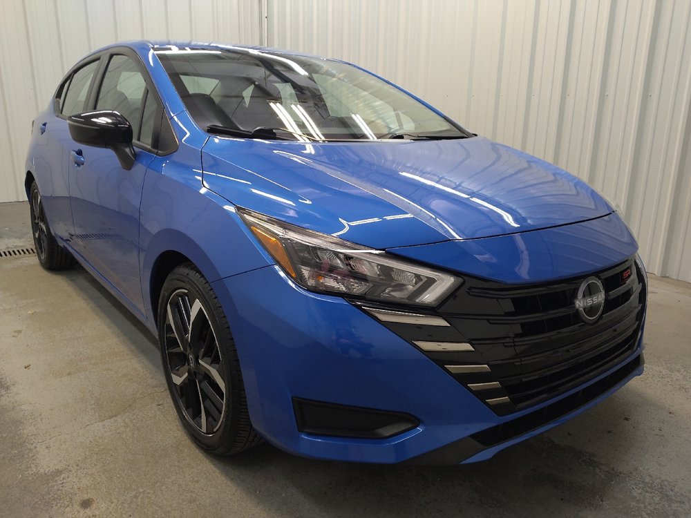 Used 2024 Nissan Versa SR FWD image 13