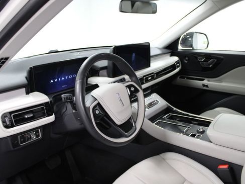 Used 2025 Lincoln Aviator Reserve w/ Illumination Package AWD/4WD image 23