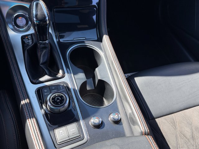 Used 2019 Nissan Maxima SR w/ Premium Package FWD image 18
