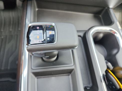 New 2026 GMC Sierra 1500 SLT w/ SLT Premium Package image 18