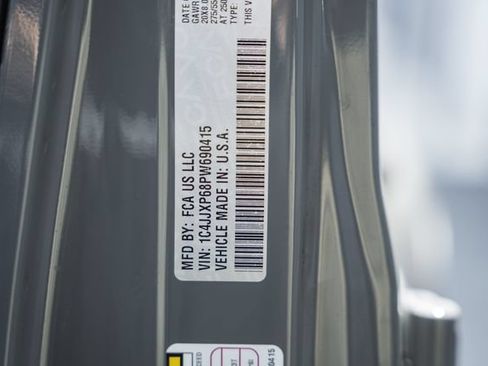 Used 2023 Jeep Wrangler Unlimited Sahara w/ Cold Weather Group AWD/4WD image 52