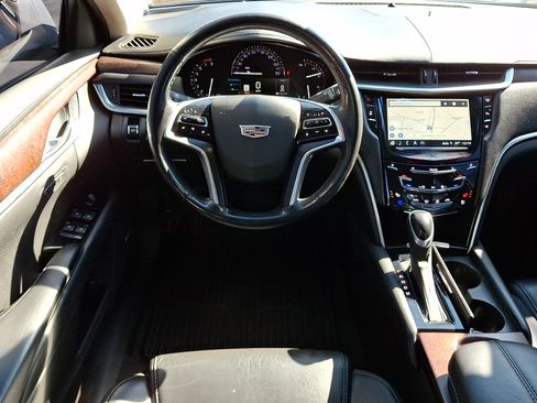 Used 2019 Cadillac XTS Luxury image 12