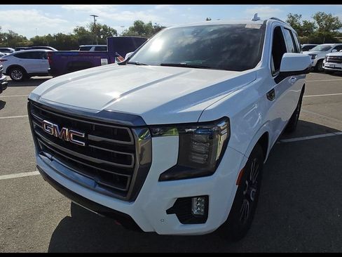 Used 2021 GMC Yukon AT4 w/ AT4 Premium Plus Package AWD/4WD image 7
