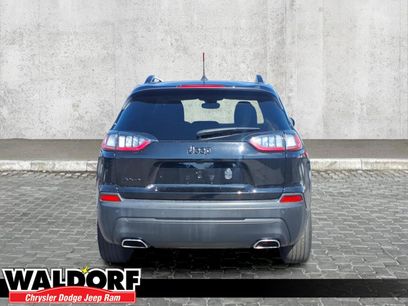Used 2019 Jeep Cherokee Latitude Plus