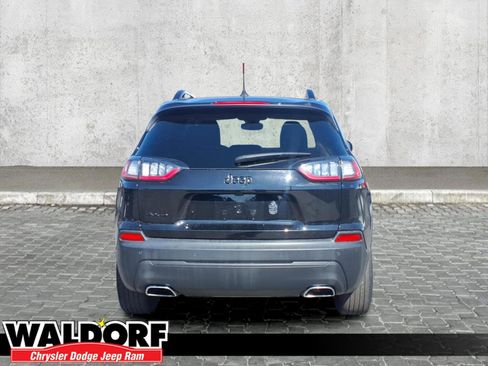 Used 2019 Jeep Cherokee Latitude Plus image 4