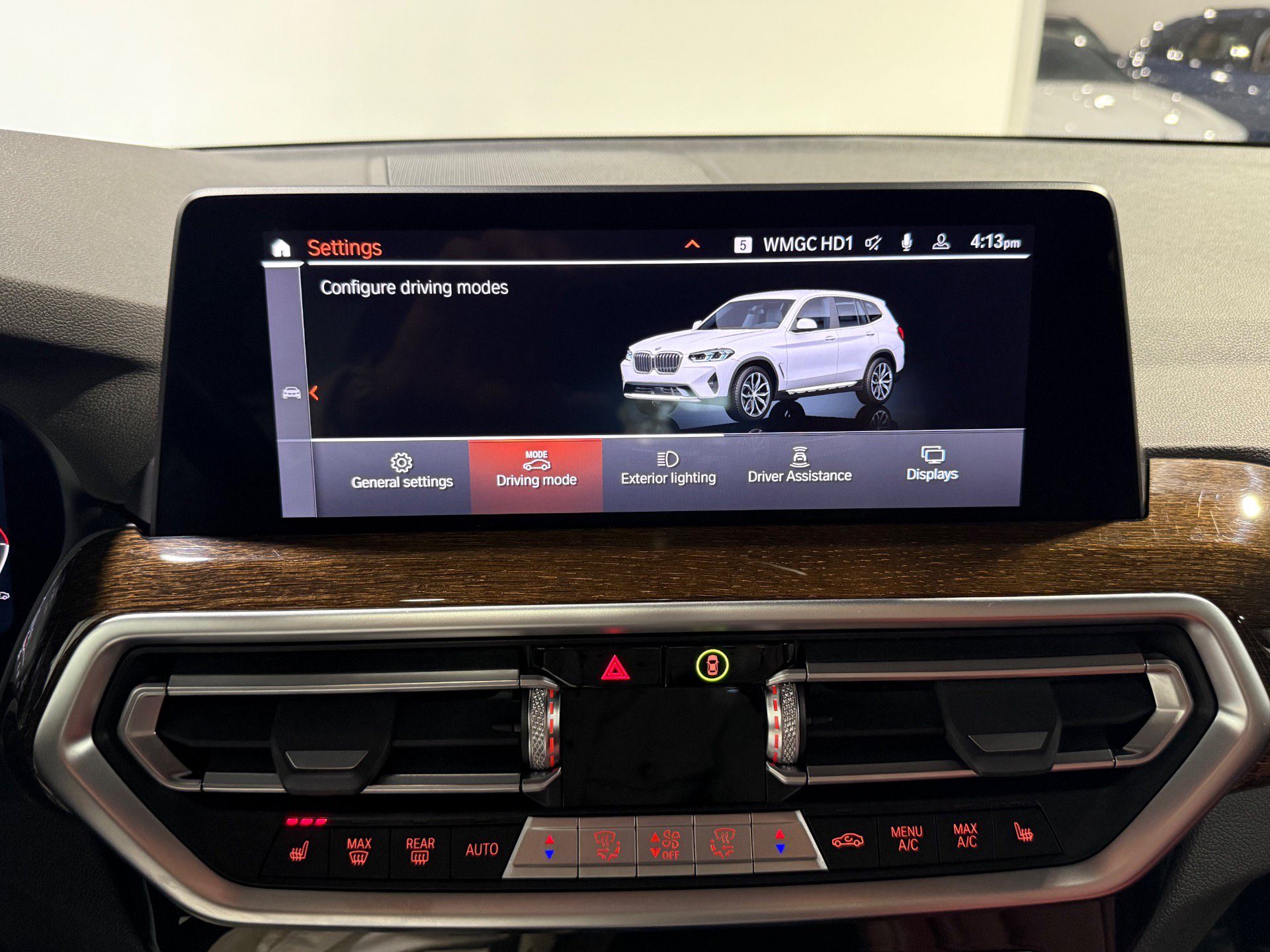 Used 2024 BMW X3 xDrive30i w/ Convenience Package AWD/4WD image 36