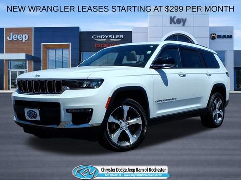 Used 2023 Jeep Grand Cherokee L Limited AWD/4WD image 1