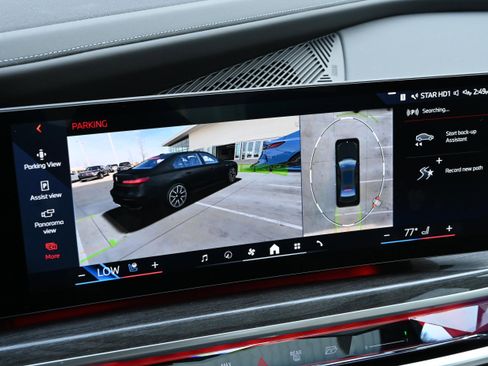 Certified 2024 BMW 760i xDrive w/ Executive Package image 34