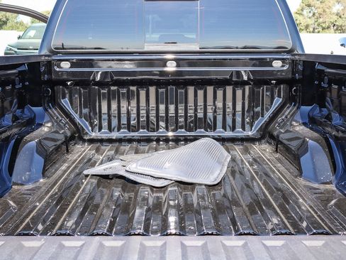 Used 2026 GMC Canyon AT4 AWD/4WD image 28
