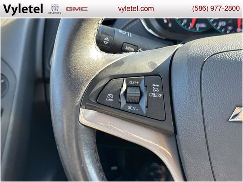 Certified 2022 Chevrolet Trax LT w/ LT Convenience Package image 22