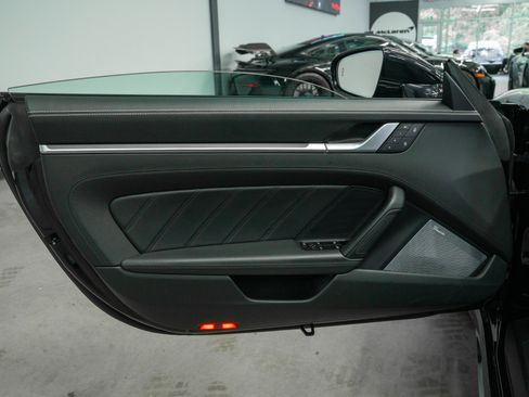 Used 2024 Porsche 911 Targa 4 w/ Sport Package AWD/4WD image 37