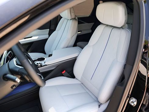Certified 2025 Cadillac Lyriq Sport AWD/4WD image 7