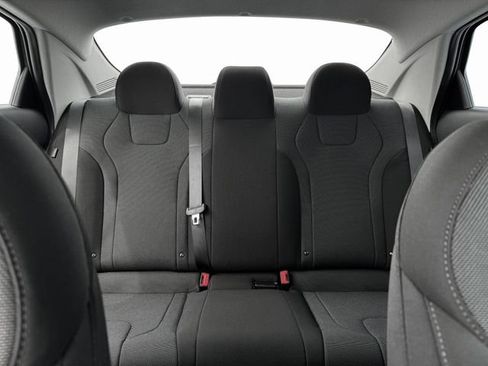 New 2025 Hyundai Elantra SE image 17