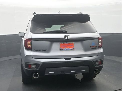 Certified 2023 Honda Passport TrailSport image 6