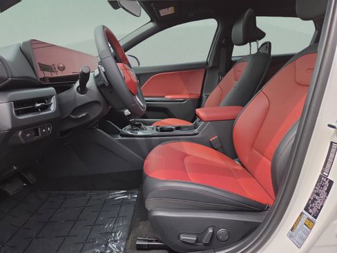 New 2026 Kia K4 GT-Line FWD image 40
