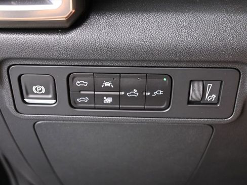 New 2025 GMC Hummer EV 2X w/ LPO, Sport Package image 35