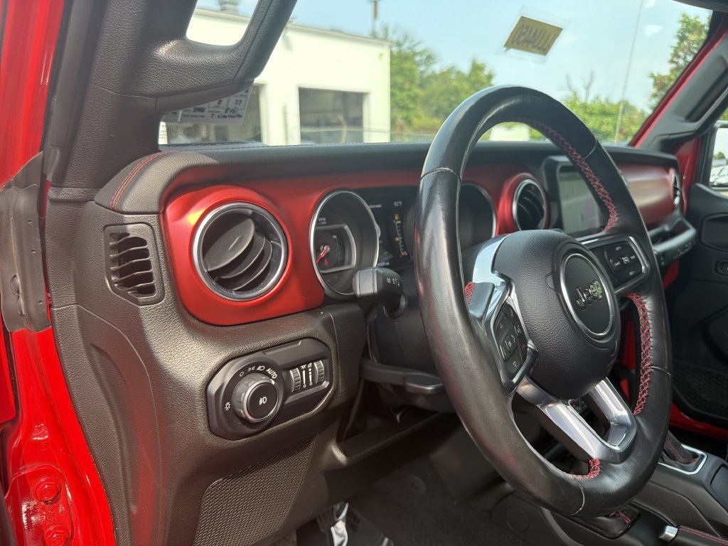 Used 2022 Jeep Wrangler Unlimited Rubicon w/ LED Lighting Group AWD/4WD image 20