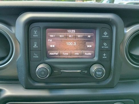 Used 2021 Jeep Wrangler Unlimited Sport AWD/4WD image 30