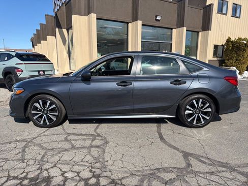 Used 2022 Honda Civic EX image 8