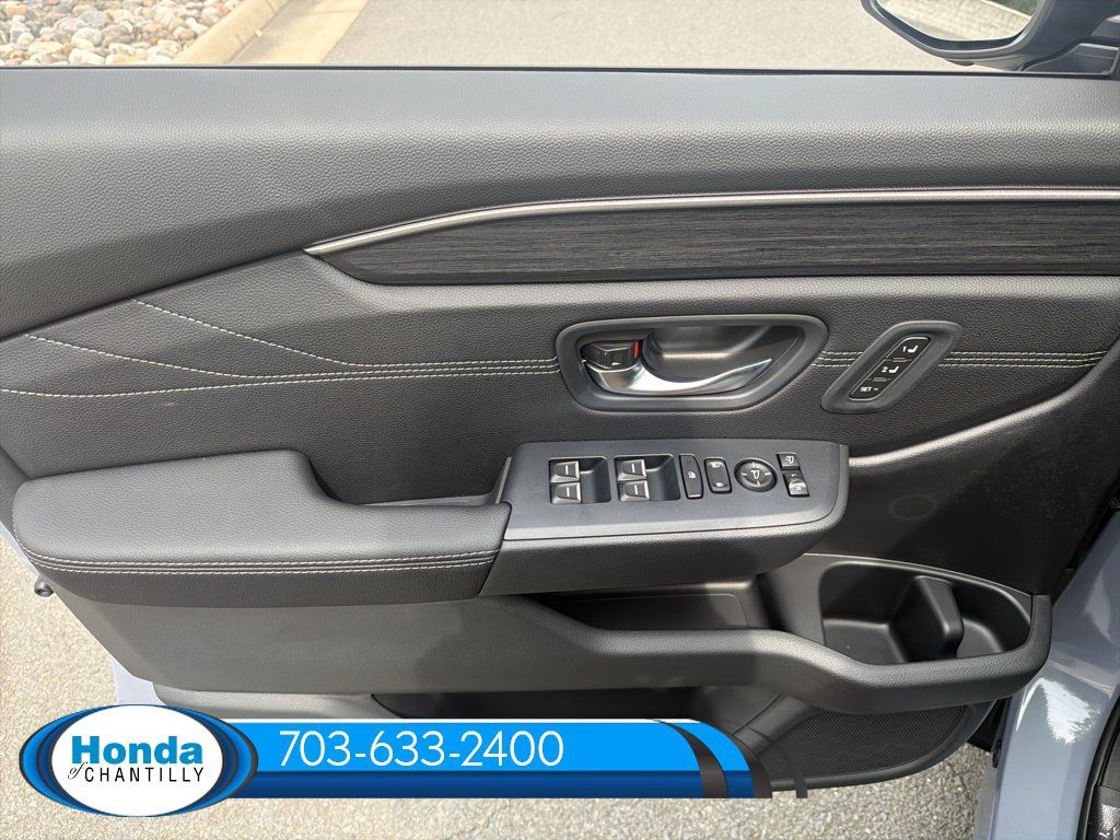 New 2026 Honda Pilot Touring image 22