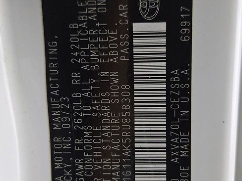 Used 2024 Toyota Camry SE image 21