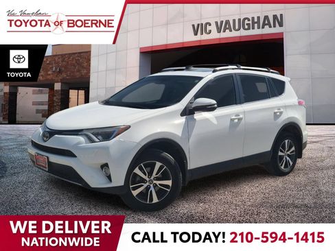 Used 2017 Toyota RAV4 XLE FWD image 1