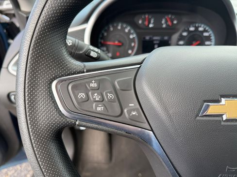 Used 2024 Chevrolet Malibu LT FWD image 17