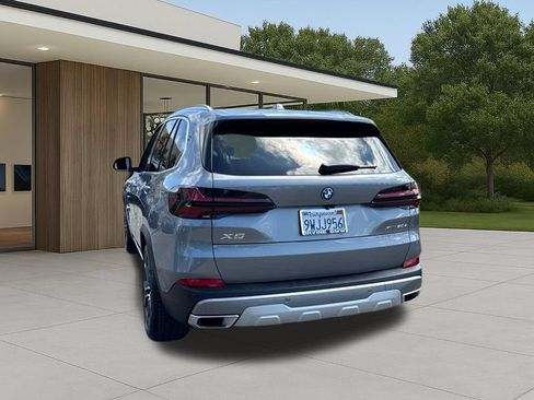 Used 2026 BMW X5 xDrive50e w/ Parking Assistance Package AWD/4WD image 11